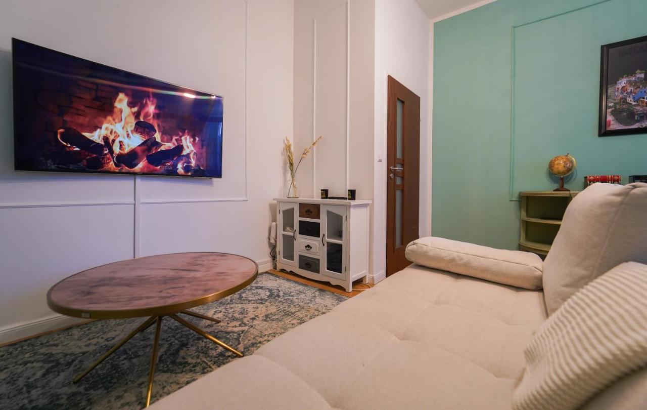 Mint 13 @ Mariahilf Apartment Виена Екстериор снимка