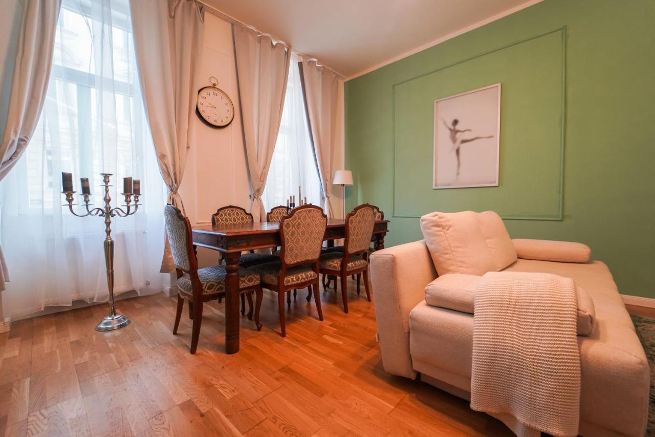Mint 13 @ Mariahilf Apartment Виена Екстериор снимка