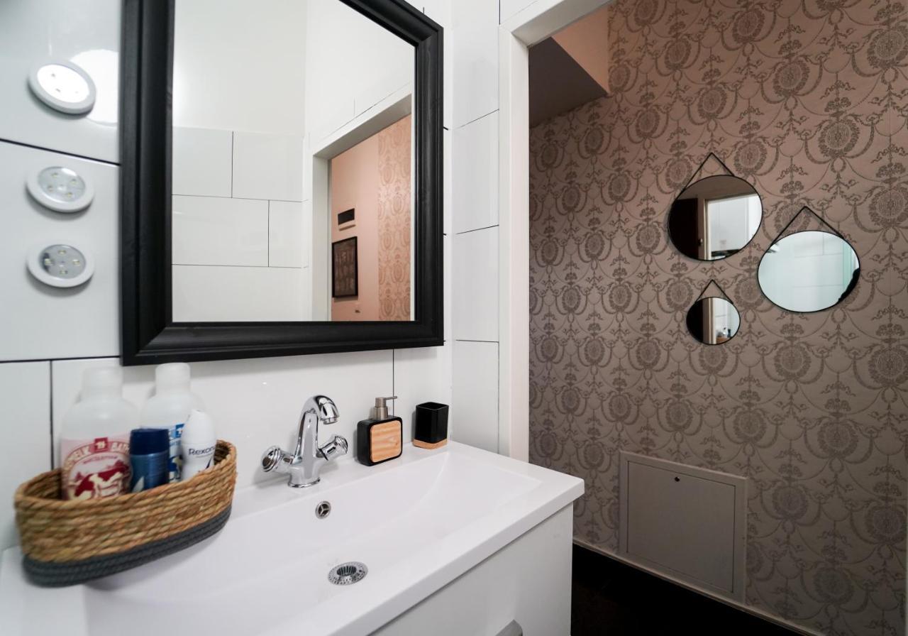 Mint 13 @ Mariahilf Apartment Виена Екстериор снимка